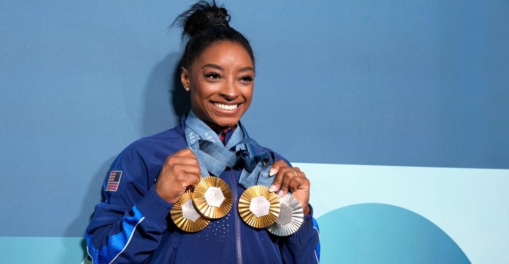 simone-biles-makk