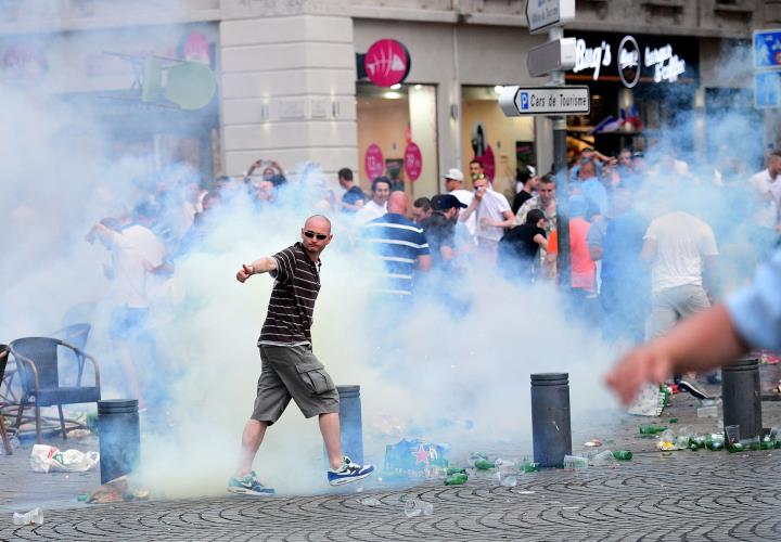 FBL-EURO-2016-ENG-FANS