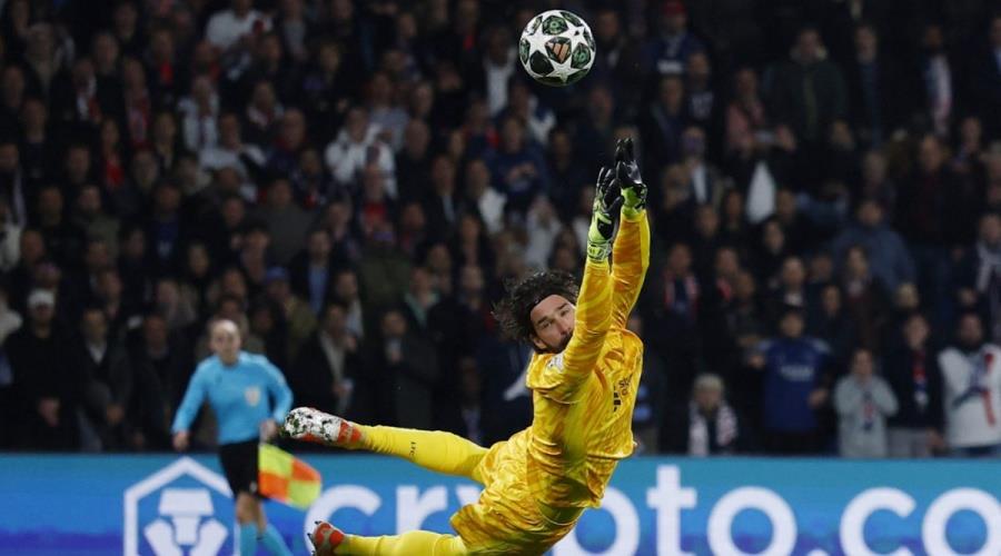 2025-03-05T202415Z_65964203_UP1EL351KOE8W_RTRMADP_5_SOCCER-CHAMPIONS-PSG-LIV-REPORT-1-1200x828